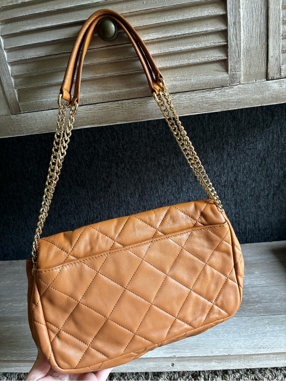 Michael Kors Quilted Sloan Camel Colored Shoulder Bag with Gold Chain Straps - Picture 2 of 13